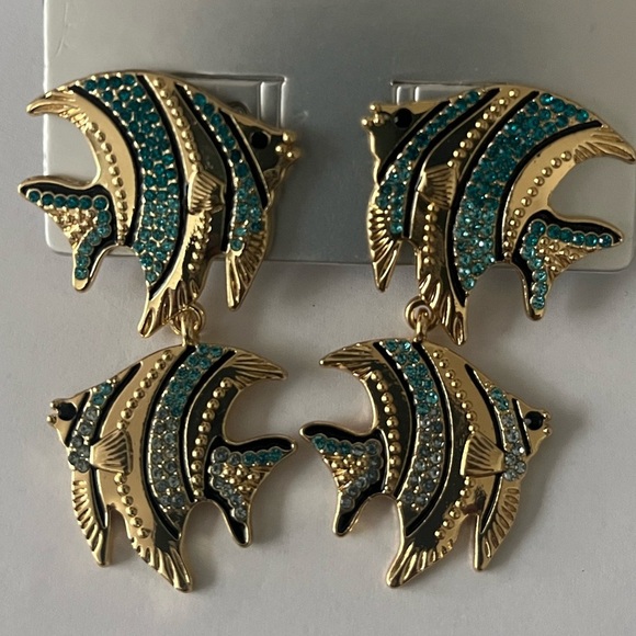 SUGARFIX by BaubleBar sparkly embellished gold & blue 2 tiered fish NWT NEW - Picture 2 of 4